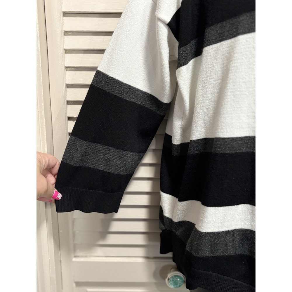Cable & Gauge Black/White/Gray‎ 3/4 Sleeve Sweater Button Back Size Large - Picture 3 of 8